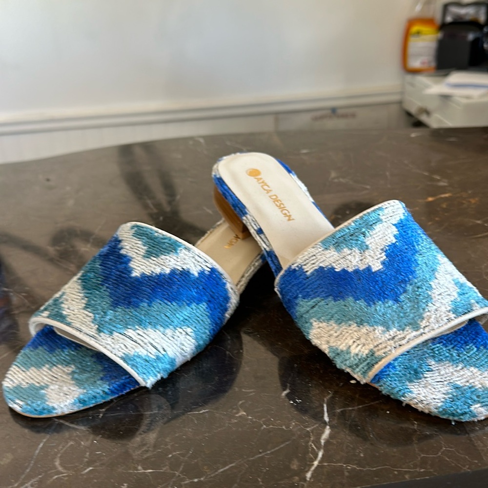 NWT velvet slides